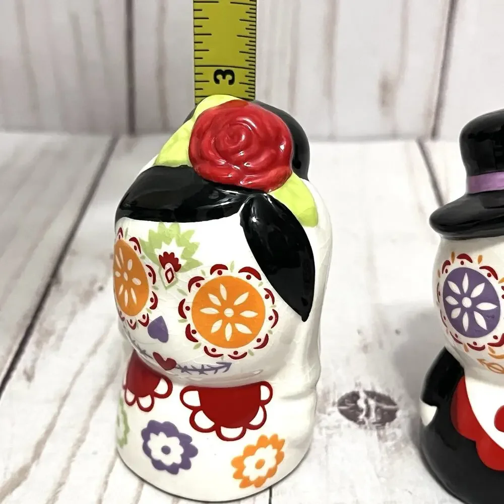 Day Of The Dead Dia De Los Muertaos Bride & Groom Salt & Pepper Shaker Set